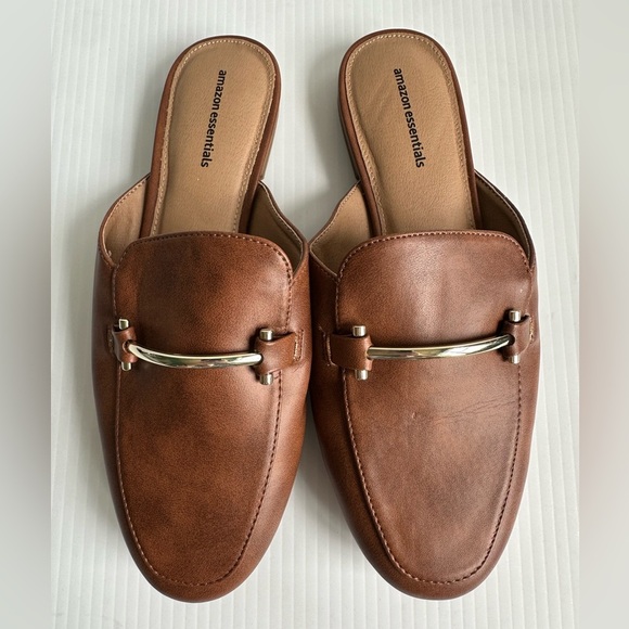 Amazon Essentials Slip on Mules Loafers Brown Gold Buckle Details Size 8.5 - Picture 2 of 6